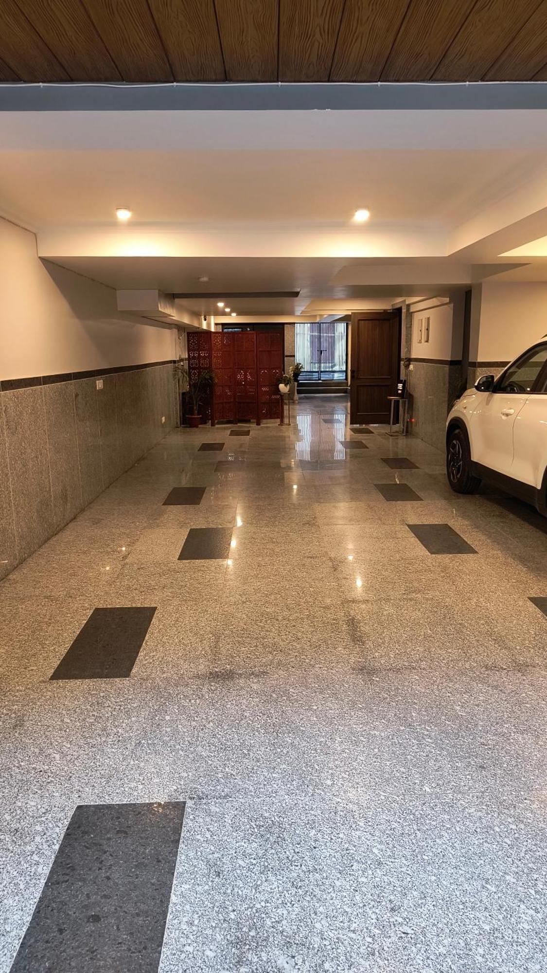 Hotel Gianmala Residency South Extension Near Aiims Delhi Ню Делхи Екстериор снимка