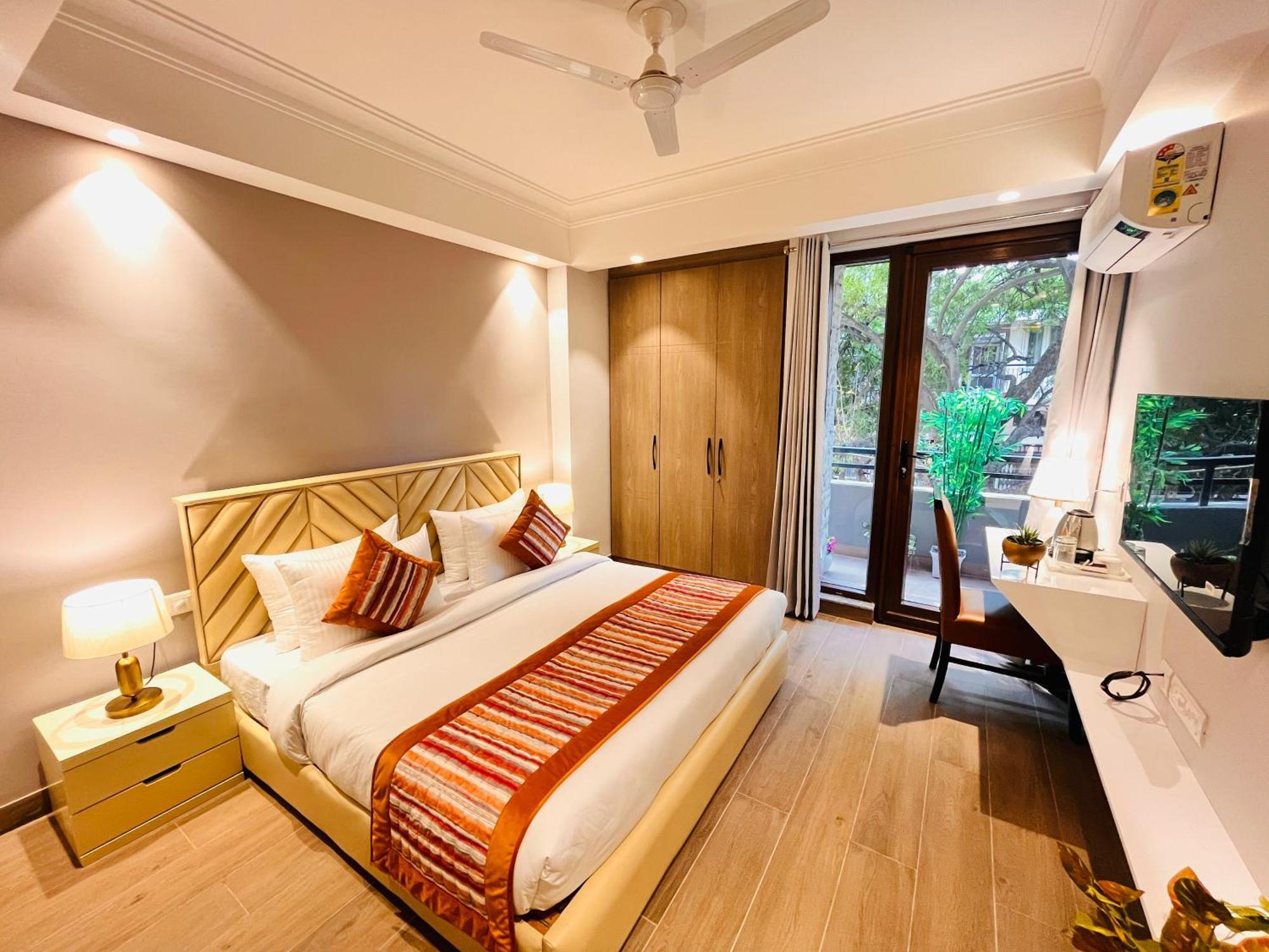Hotel Gianmala Residency South Extension Near Aiims Delhi Ню Делхи Екстериор снимка