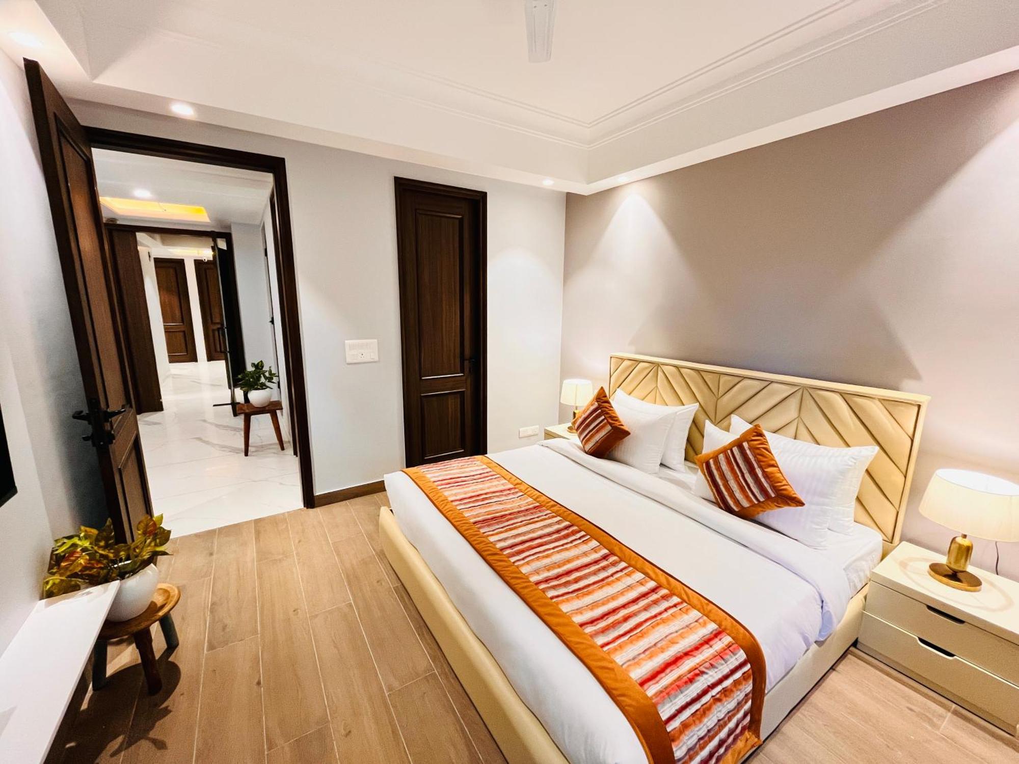 Hotel Gianmala Residency South Extension Near Aiims Delhi Ню Делхи Екстериор снимка