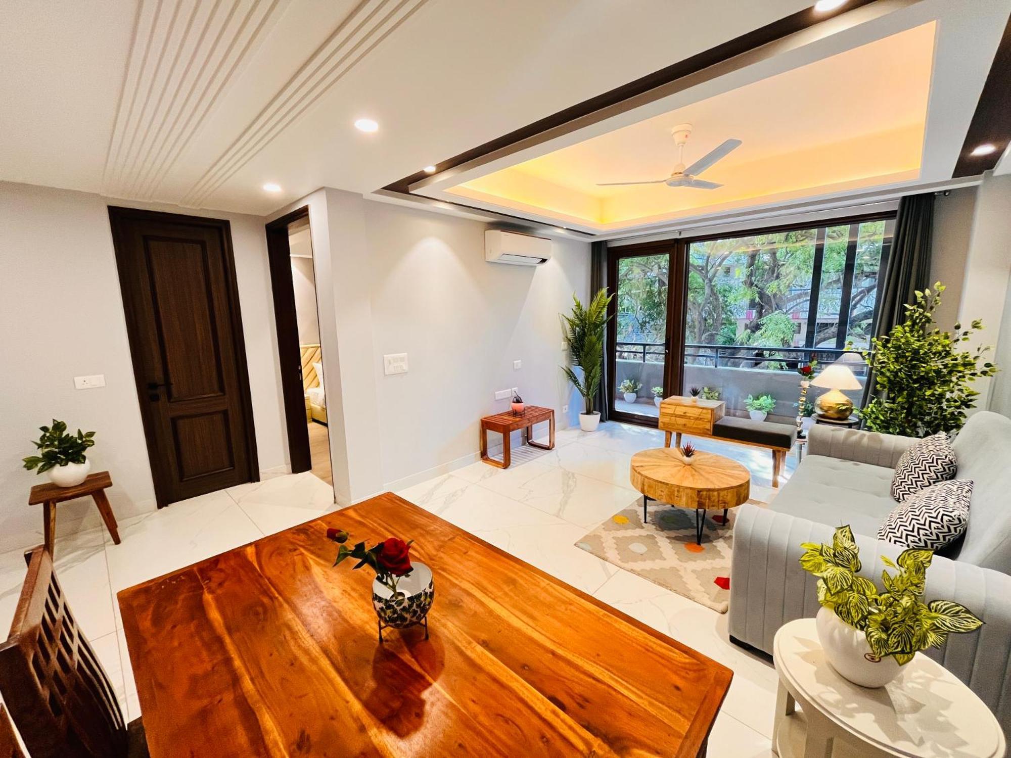Hotel Gianmala Residency South Extension Near Aiims Delhi Ню Делхи Екстериор снимка