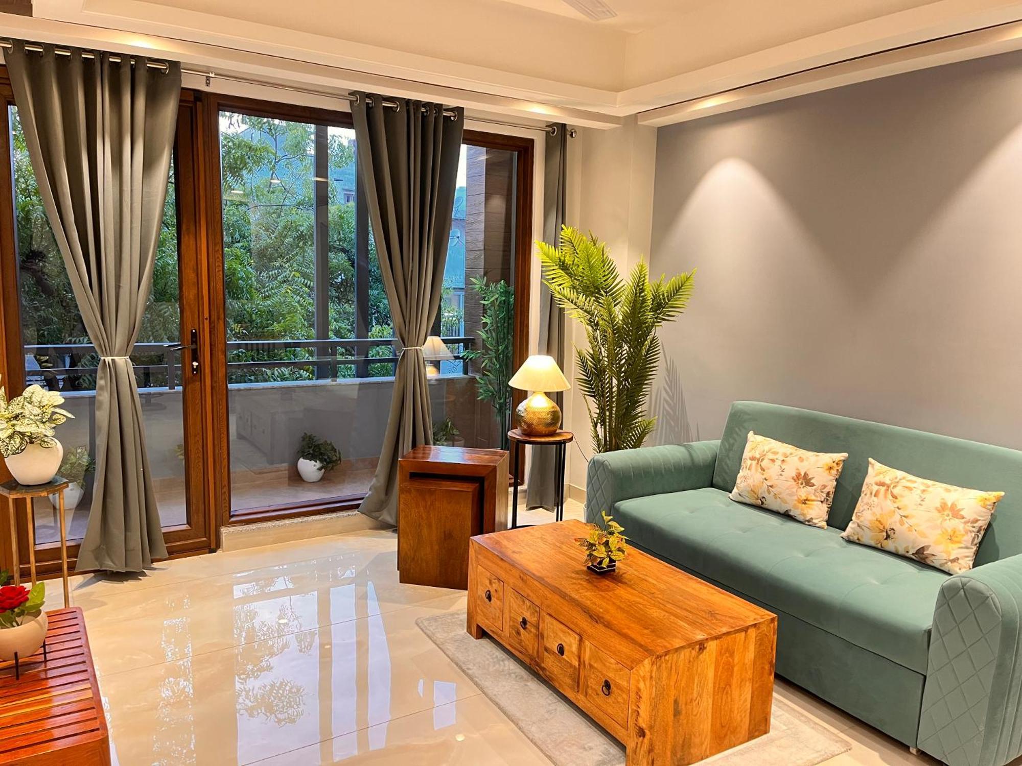 Hotel Gianmala Residency South Extension Near Aiims Delhi Ню Делхи Екстериор снимка