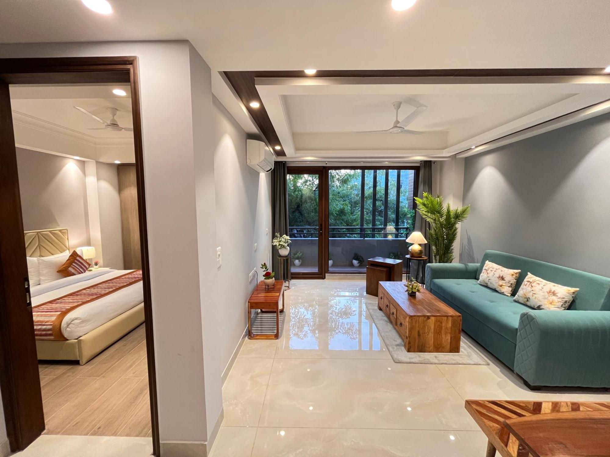 Hotel Gianmala Residency South Extension Near Aiims Delhi Ню Делхи Екстериор снимка