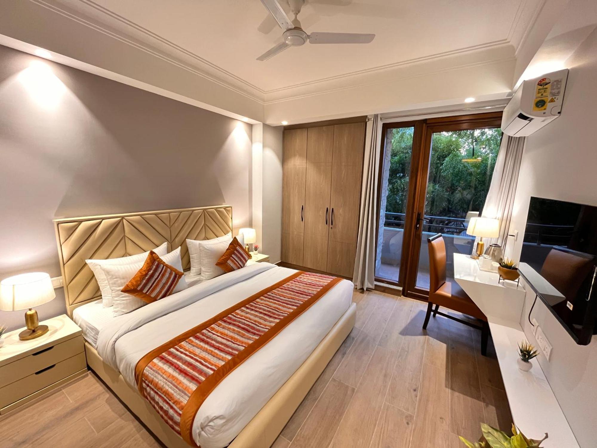 Hotel Gianmala Residency South Extension Near Aiims Delhi Ню Делхи Екстериор снимка