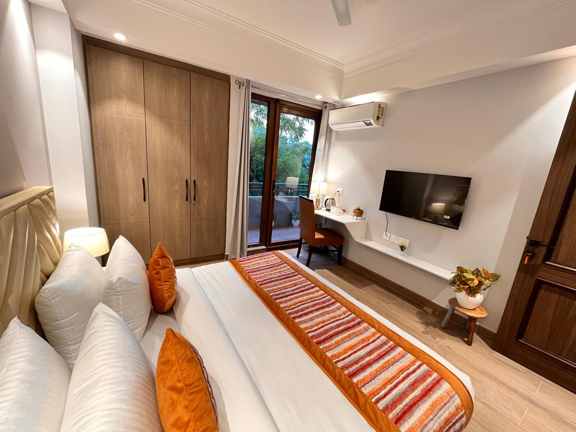 Hotel Gianmala Residency South Extension Near Aiims Delhi Ню Делхи Екстериор снимка
