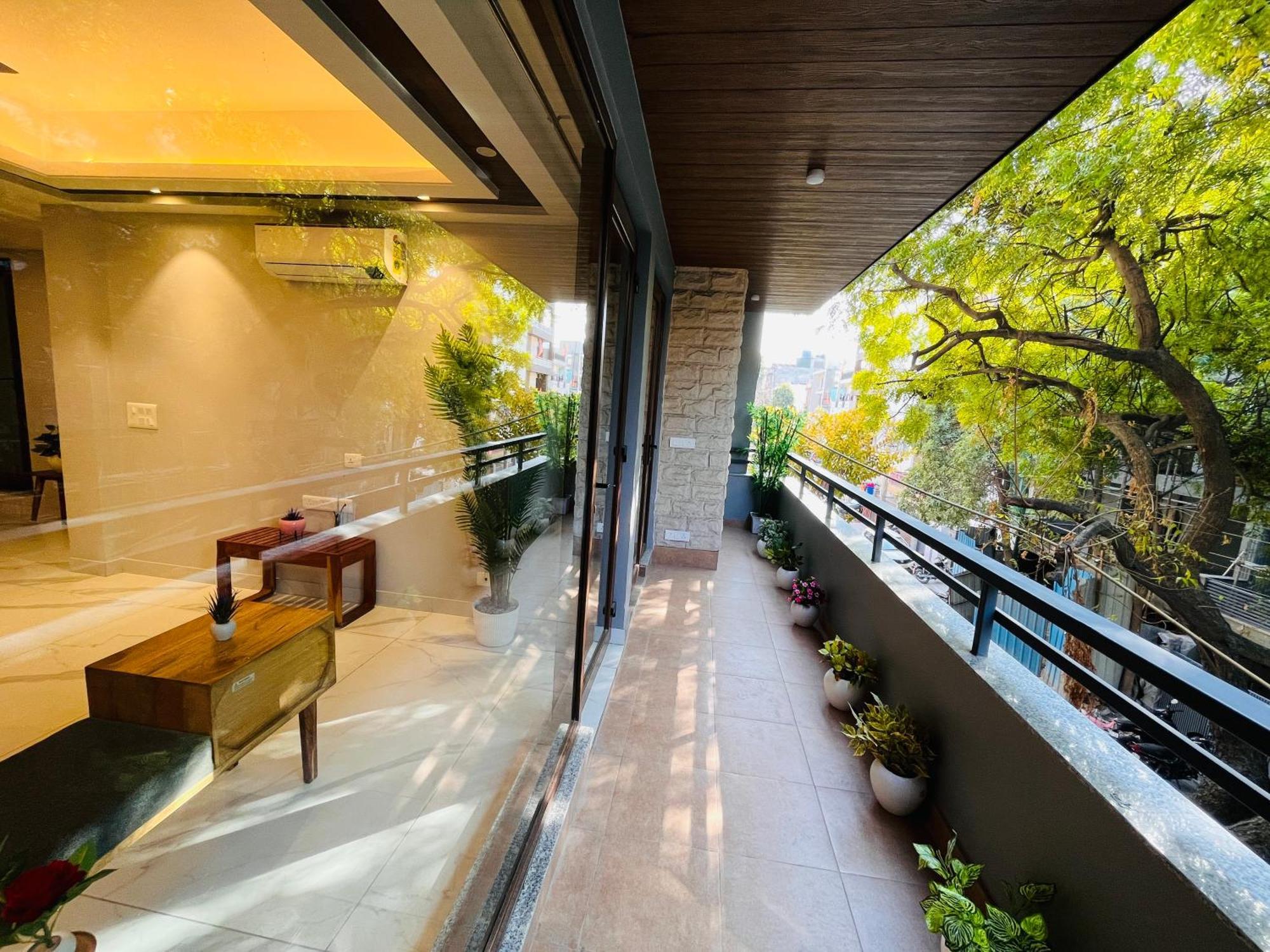 Hotel Gianmala Residency South Extension Near Aiims Delhi Ню Делхи Екстериор снимка